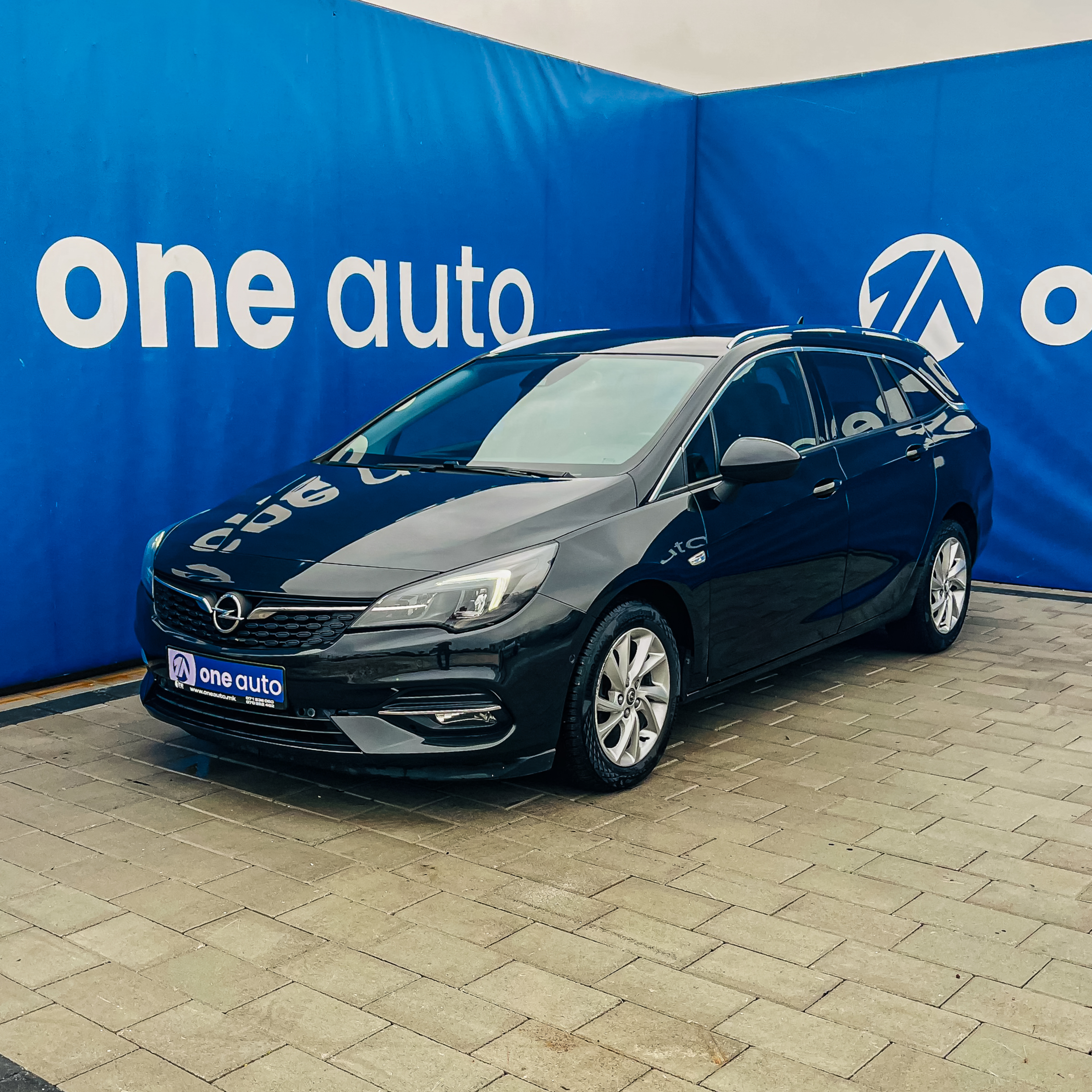 Opel Astra   - 2021