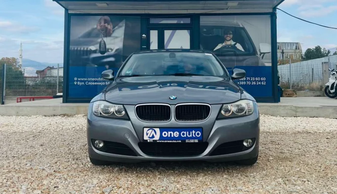 BMW 3 Series  - 2011
