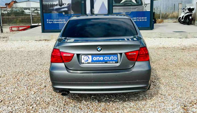 BMW 3 Series  - 2011