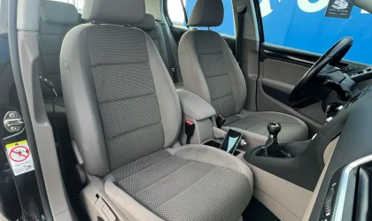 Volkswagen Golf  - 2009