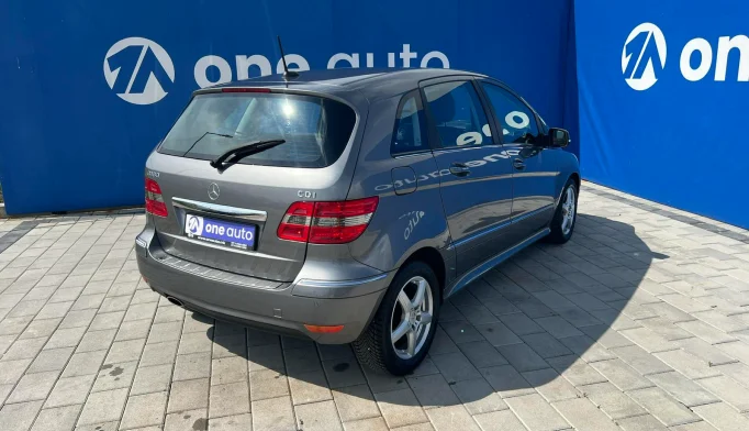 Mercedes-Benz B-Class  - 2009