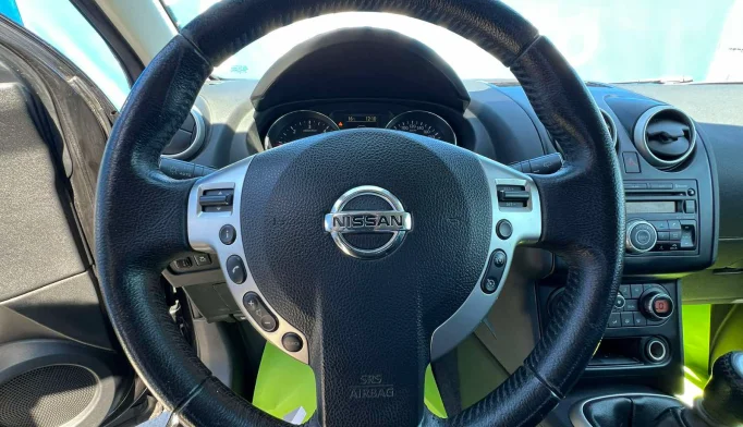 Nissan Qashqai  - 2010