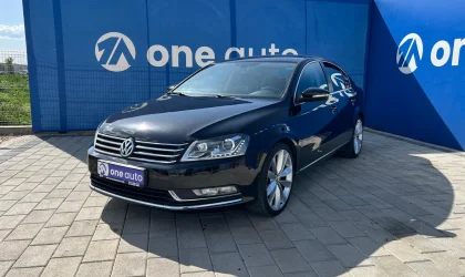 Volkswagen Passat  - 2011