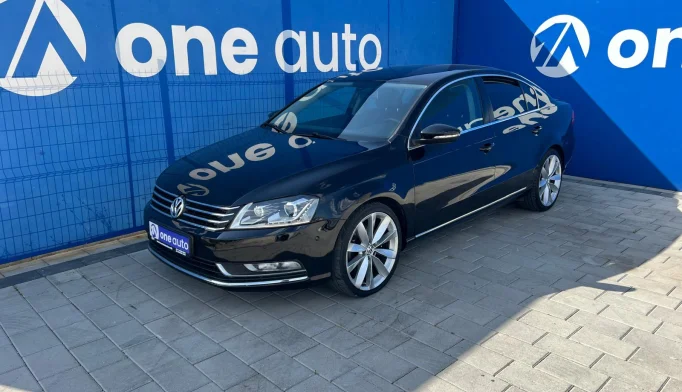Volkswagen Passat  - 2011