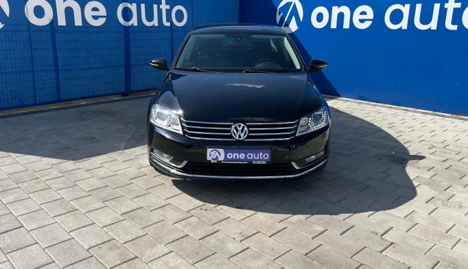Volkswagen Passat  - 2011