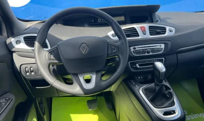 Renault Scenic  - 2011