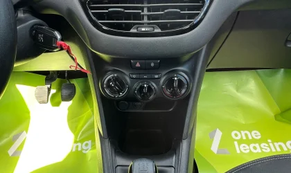 Peugeot 208  - 2012