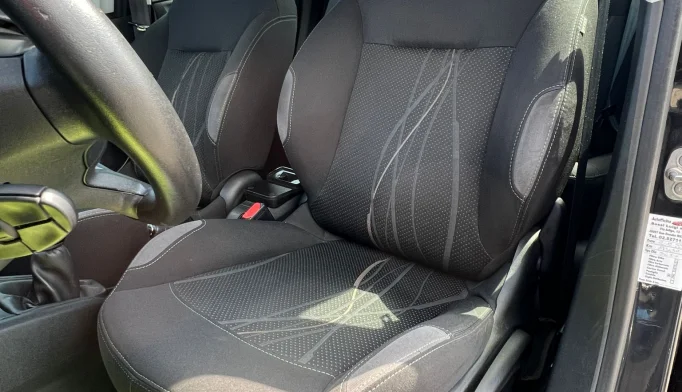 Peugeot 208  - 2012