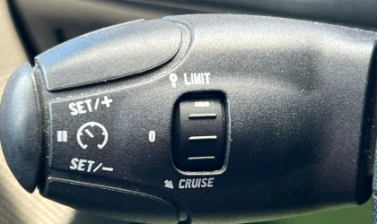 Peugeot 208  - 2012