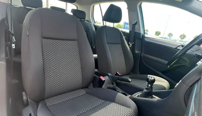 Volkswagen Golf  - 2009