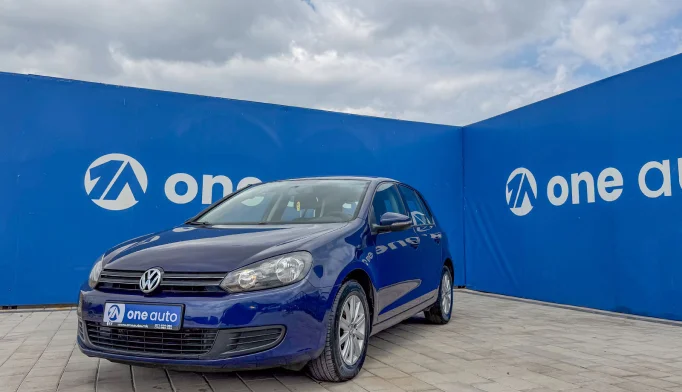 Volkswagen Golf  - 2012