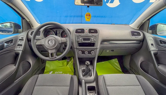 Volkswagen Golf  - 2012