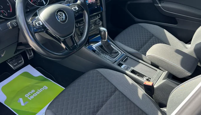 Volkswagen Golf R  - 2019