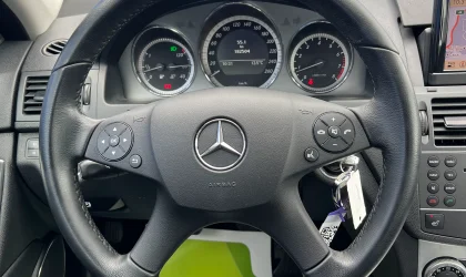 Mercedes-Benz C200  - 2010