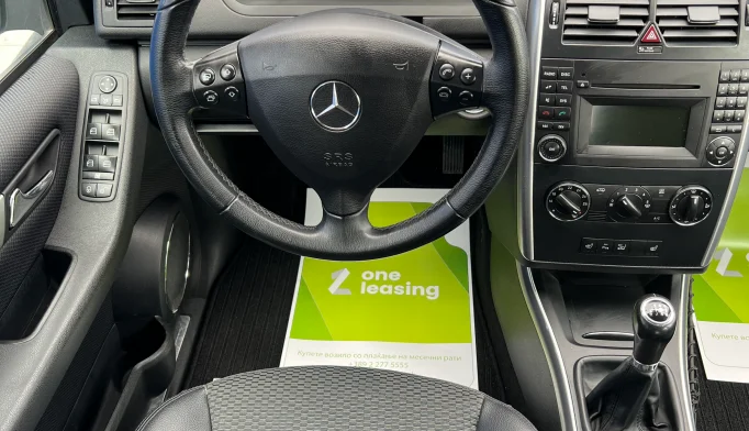 Mercedes-Benz A180  - 2012