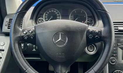 Mercedes-Benz A180  - 2012