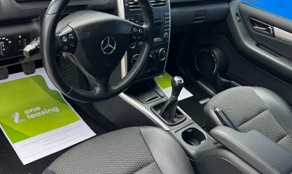 Mercedes-Benz A180  - 2012