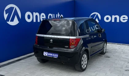 Peugeot 1007  - 2008