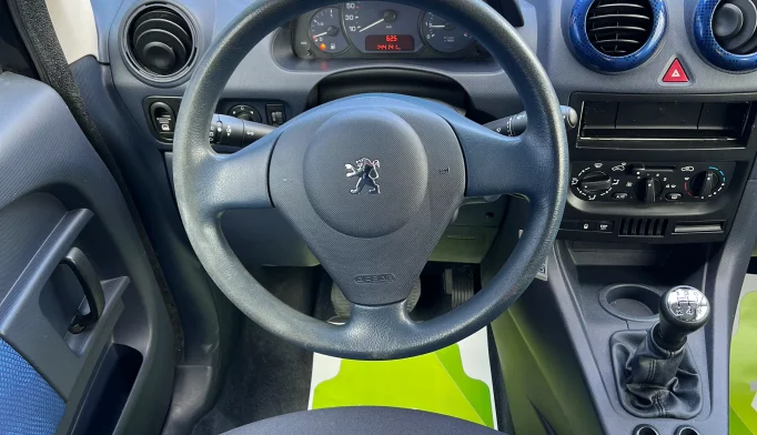 Peugeot 1007  - 2008