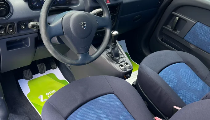 Peugeot 1007  - 2008