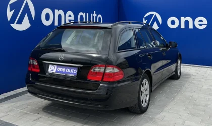 Mercedes-Benz E200  - 2008