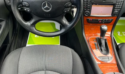 Mercedes-Benz E200  - 2008