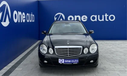 Mercedes-Benz E200