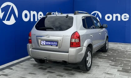 Hyundai Tucson  - 2005