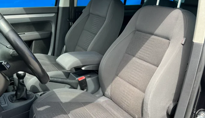 Volkswagen Touran  - 2006