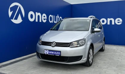 Volkswagen Touran  - 2010