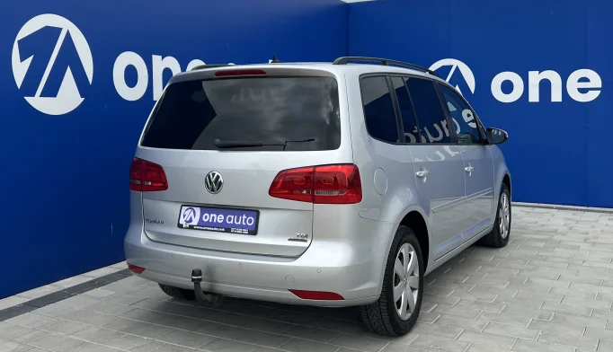 Volkswagen Touran  - 2010