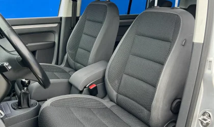 Volkswagen Touran  - 2010