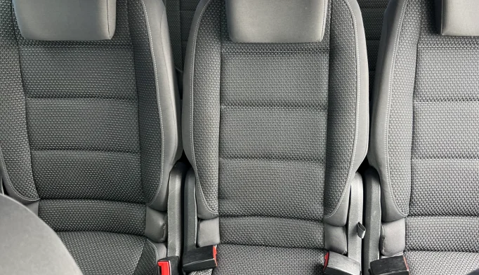 Volkswagen Touran  - 2010